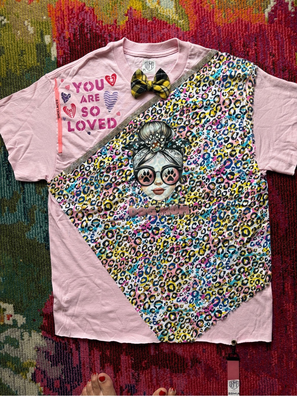 Dog Mom Graphic Short Sleeve Tee - Multicolor